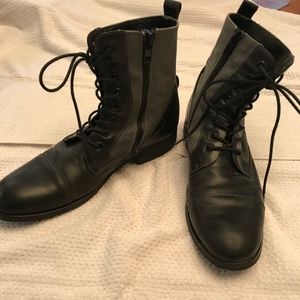 Kenneth Cole Boots